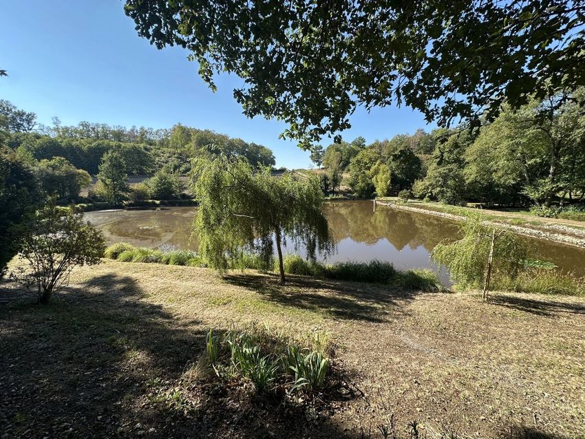 Image de terrain à Saint-Hilaire-la-Treille