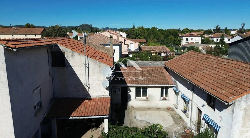 Image Façade à  maison individuelle de Salindres