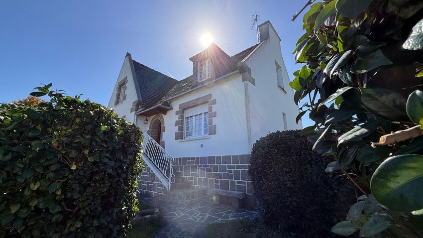 Image Façade à  maison individuelle de Saint-Martin-des-Champs