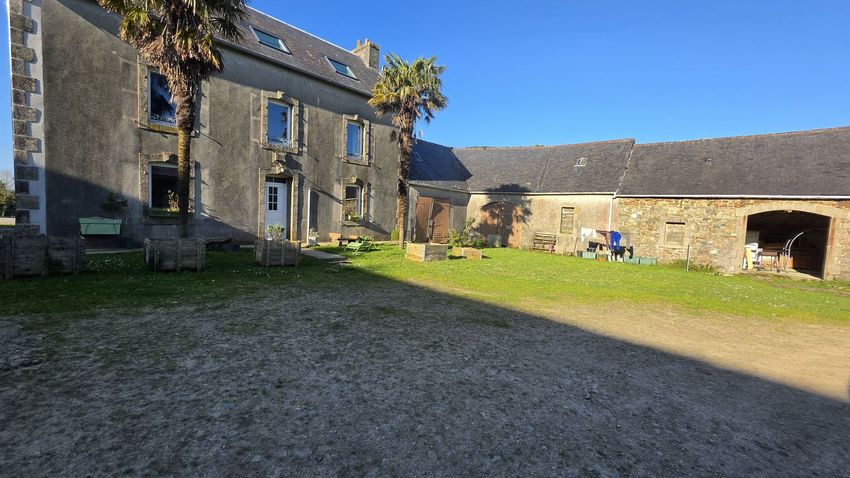Image Façade à  propriété agricole de Argol