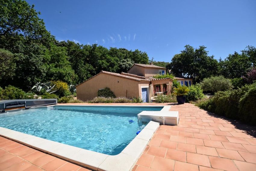 Image Piscine à  maison individuelle de Rochefort-du-Gard