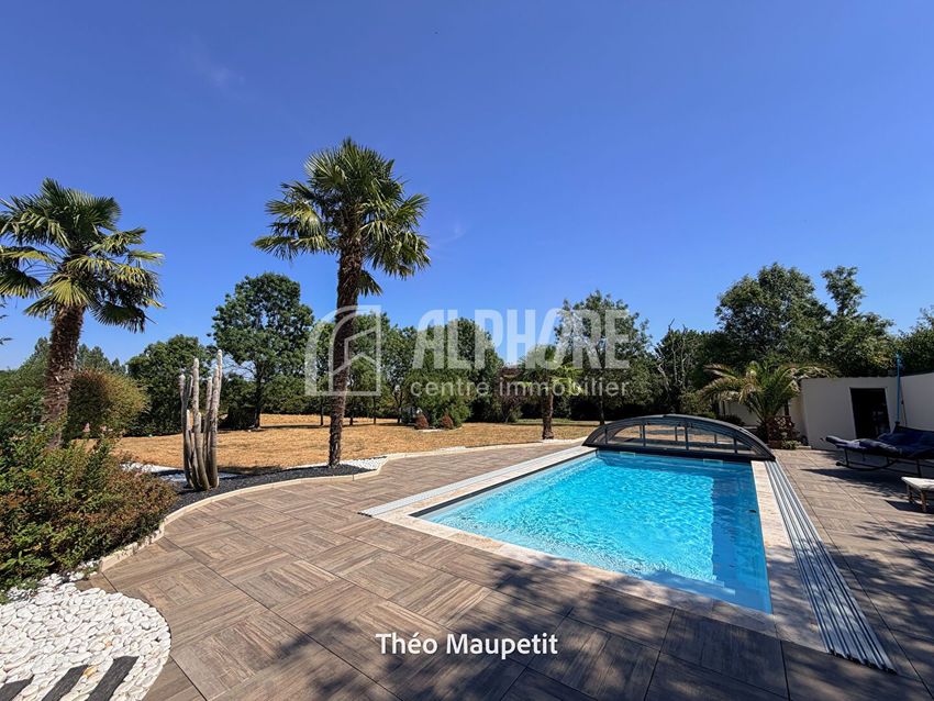 Image Piscine à  maison individuelle de La Roche-sur-Yon