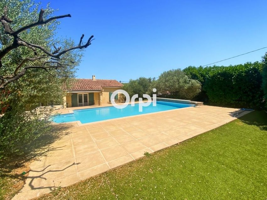 Image Piscine à  maison individuelle de Saint-Maximin-la-Sainte-Baume