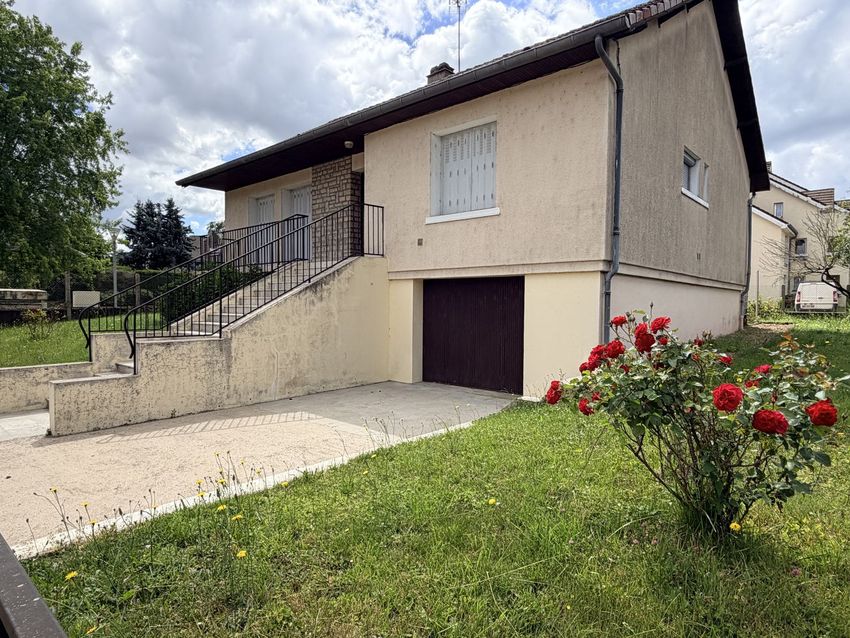 Image Façade à  maison individuelle de Prémery