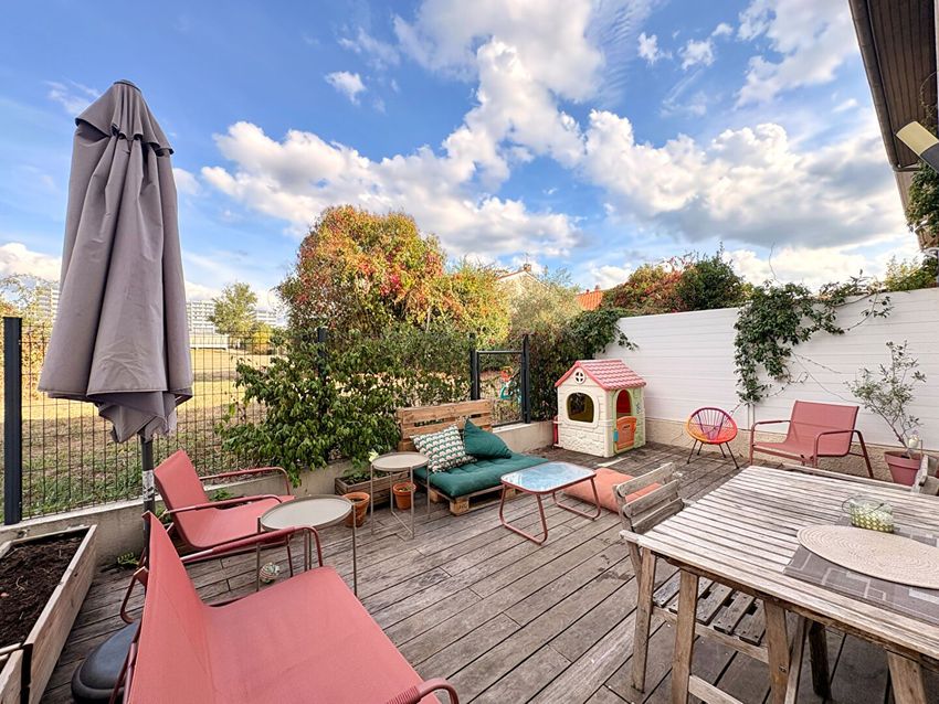 Image Terrasse à  maison mitoyenne de Floirac