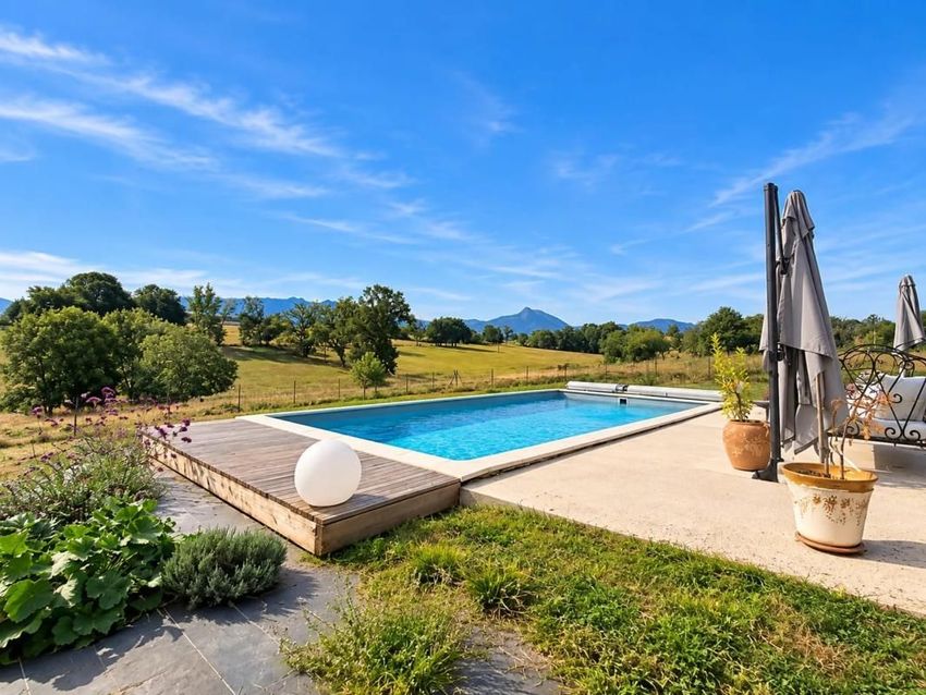 Image Piscine à  maison individuelle de Ganties