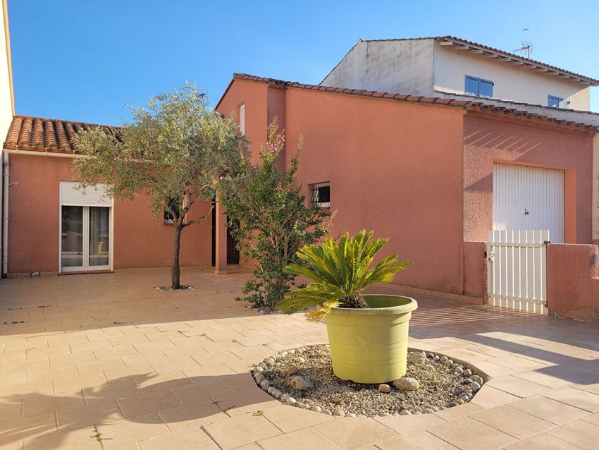 Image Façade à  maison mitoyenne de Canet-en-Roussillon