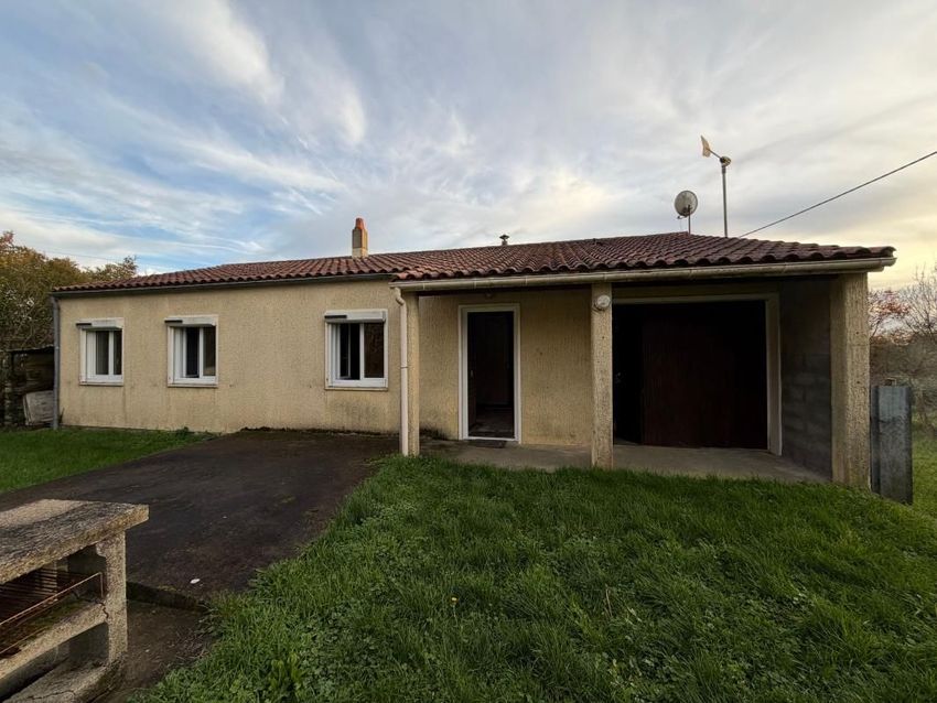 Image Façade à  maison individuelle de Asnières-la-Giraud