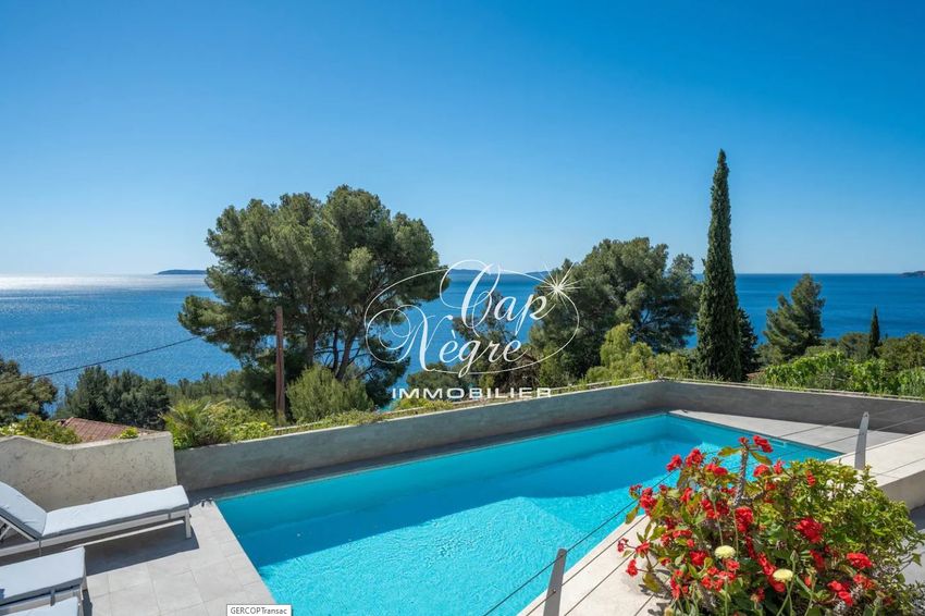 Image Piscine à  maison individuelle de Le Lavandou