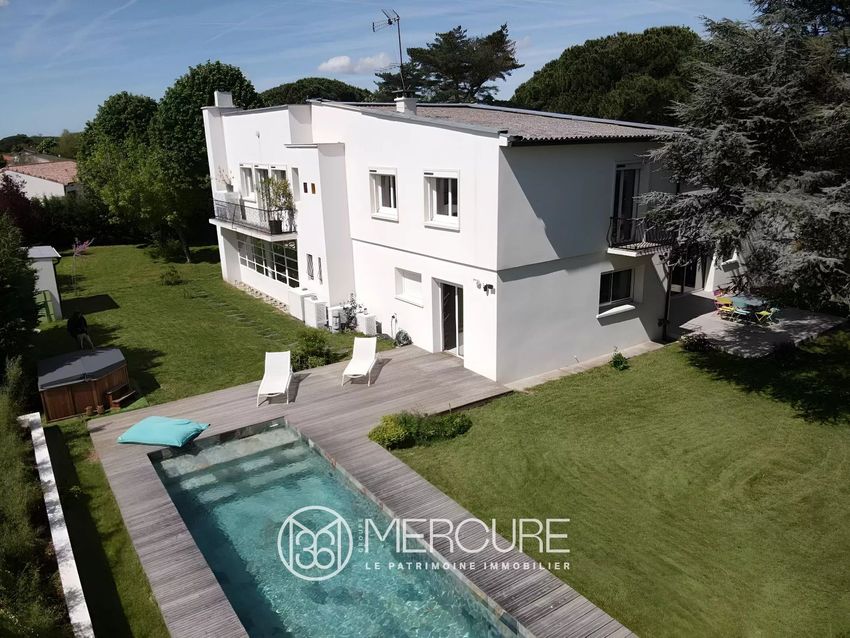 Image Piscine à  maison de maître de Pibrac