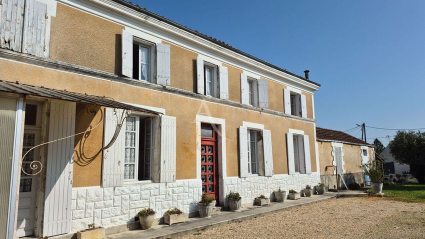 Image Vue à  maison individuelle de Aujac