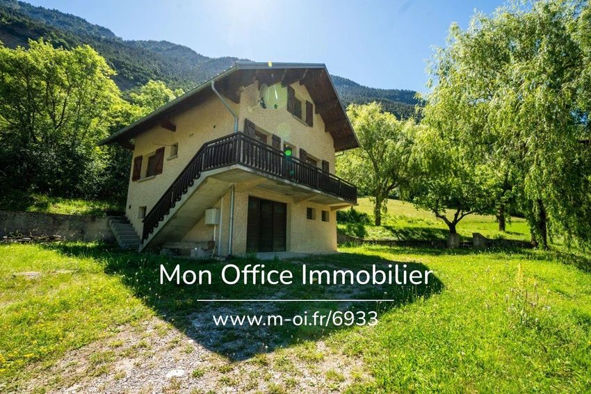 Image Façade à  maison individuelle de Saint-Clément-sur-Durance