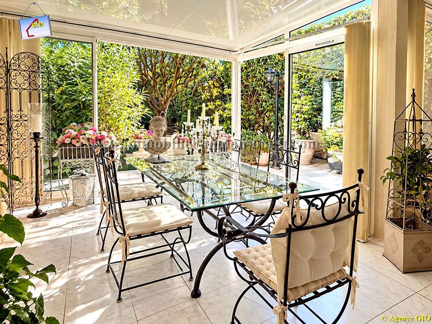Image Terrasse à  villa de Saint-Cyr-sur-Mer