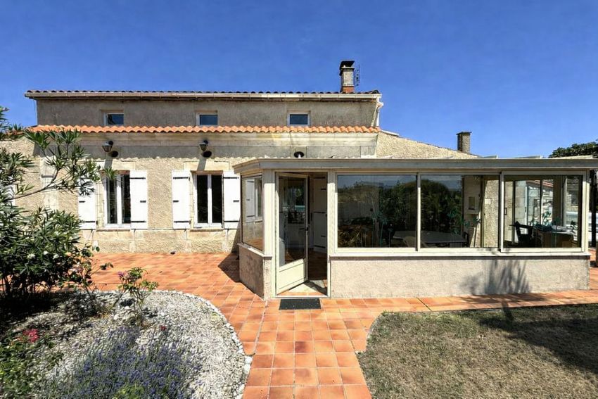 Image Façade à  maison individuelle de Trizay