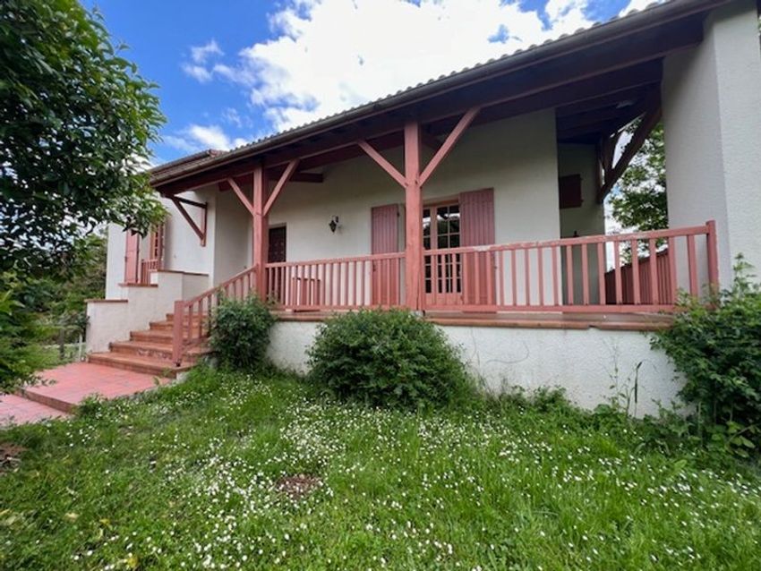 Image Façade à  maison individuelle de Aiguillon