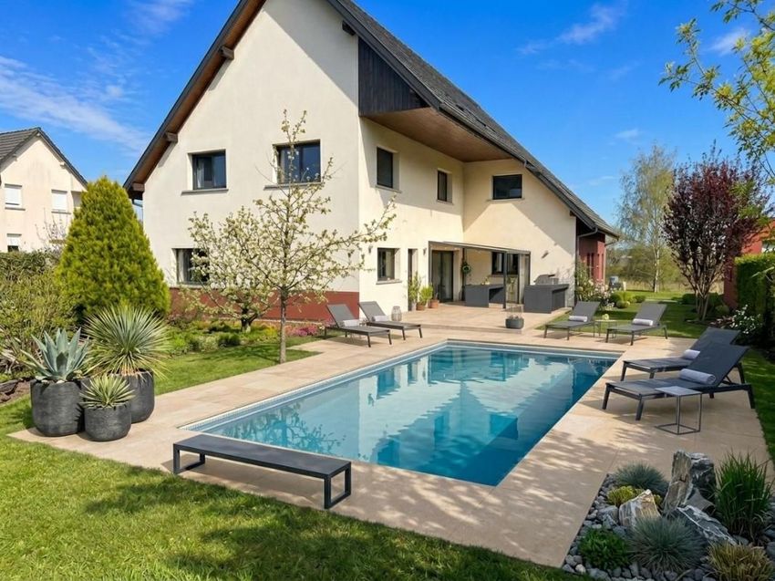 Image Piscine à  maison individuelle de Saint-Bernard