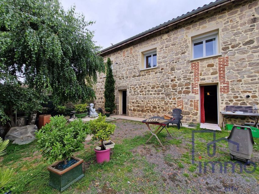 Image Façade à  maison individuelle de Périgneux