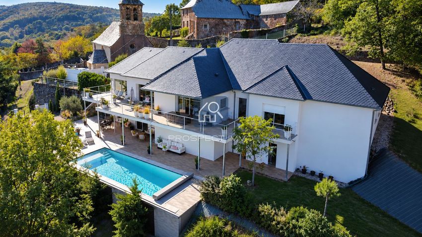 Image Piscine à  maison individuelle de Espalion