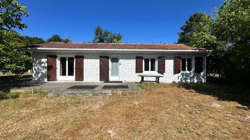 Image Façade à  maison individuelle de Pissos