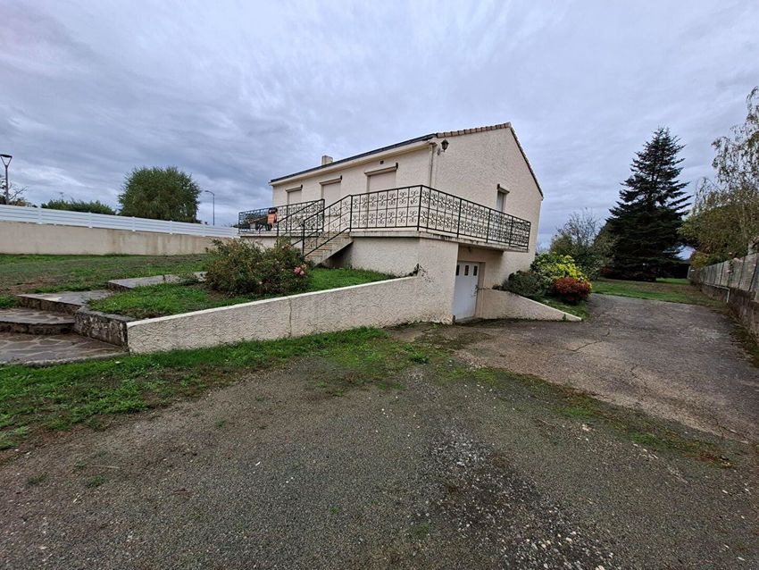 Image Façade à  maison individuelle de Nesmy