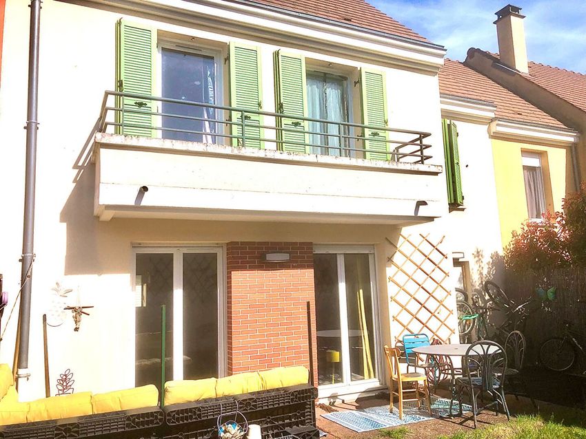 Image Façade à  maison mitoyenne de Sarcelles
