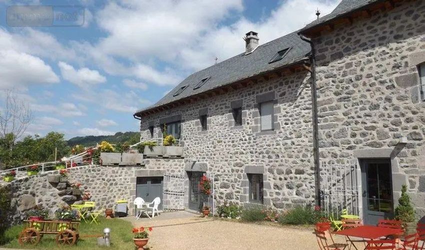 Image Façade à  maison individuelle de Neussargues en Pinatelle