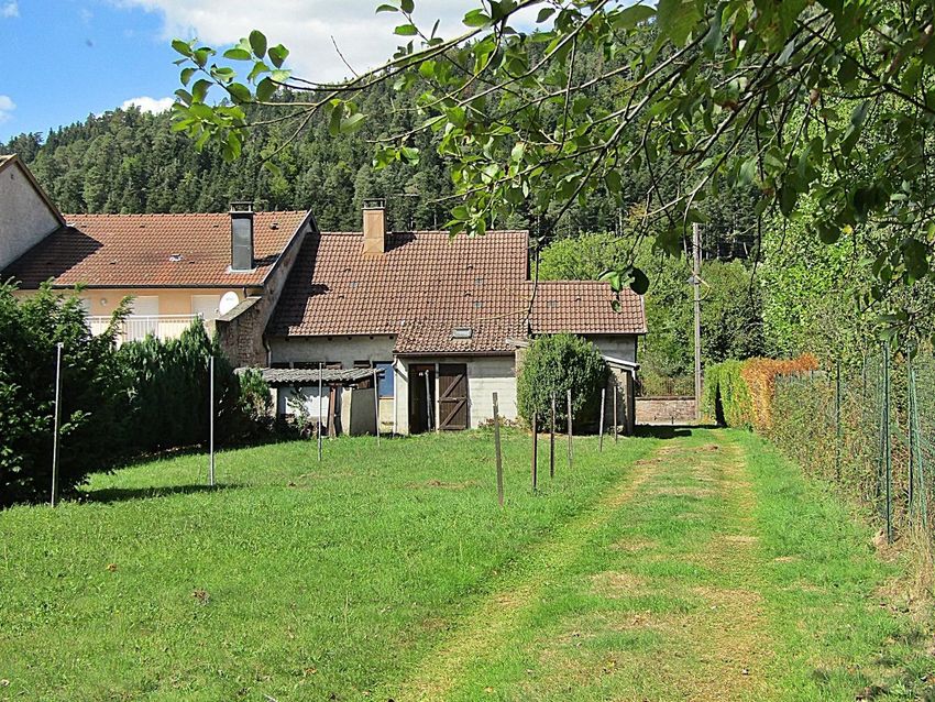 Image Façade à  maison de village de Celles-sur-Plaine