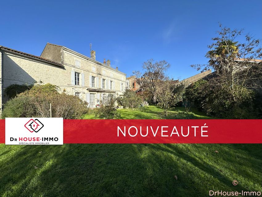 Image Façade à  villa de Saint-Groux