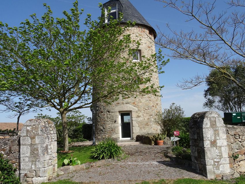 Image Façade à  maison individuelle de Vairé