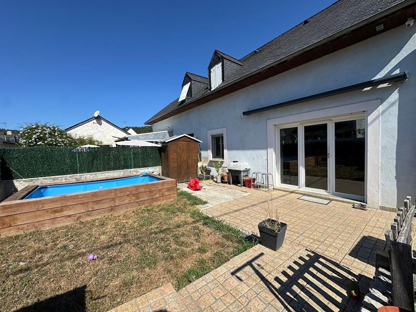 Image Piscine à  maison individuelle de Adé