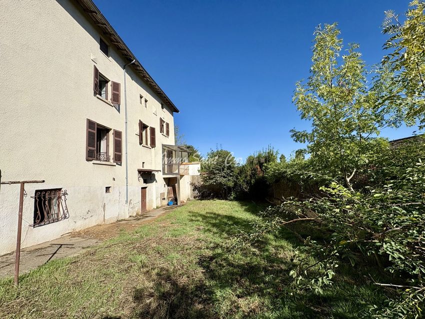 Image Façade à  maison individuelle de Poleymieux-au-Mont-d'Or
