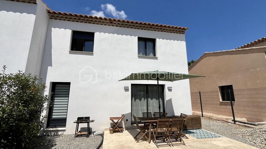 Image Façade à  maison individuelle de Vidauban