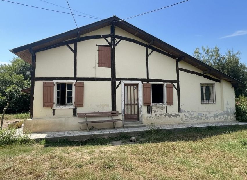Image Façade à  maison individuelle de Yzosse