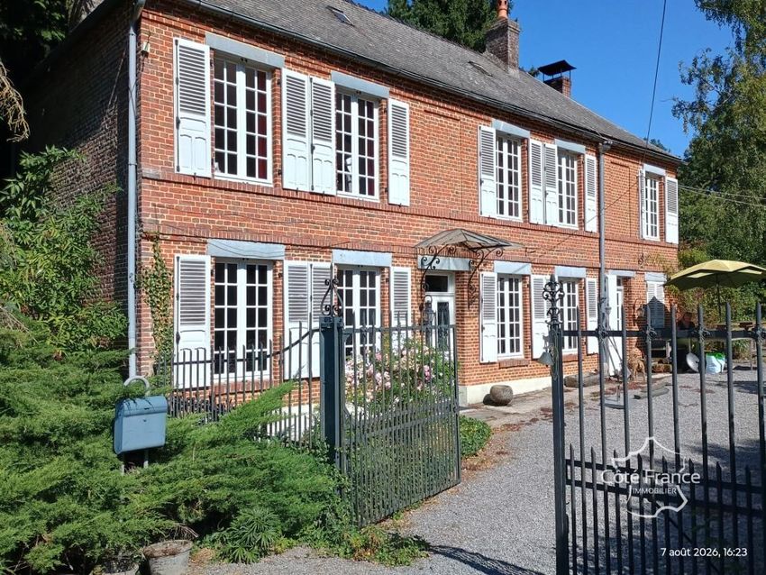 Image Façade à  maison de village de La Neuville-Housset