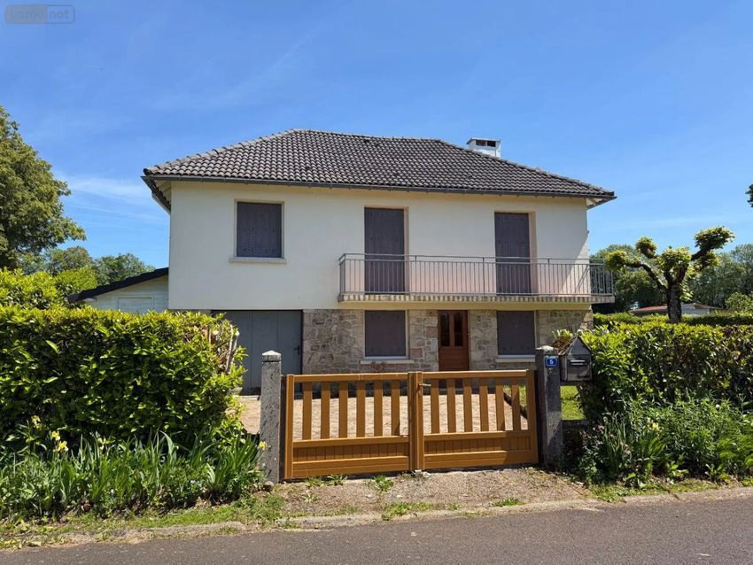 Image Façade à  maison individuelle de Ally