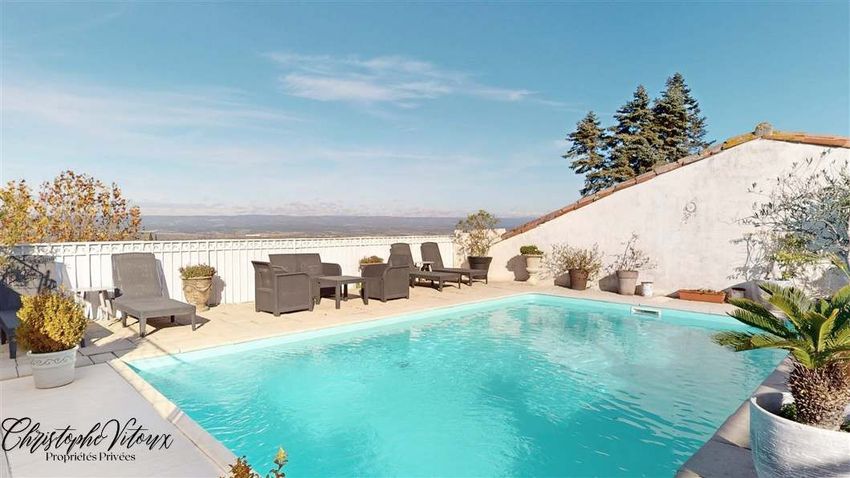 Image Piscine à  maison mitoyenne de Berriac