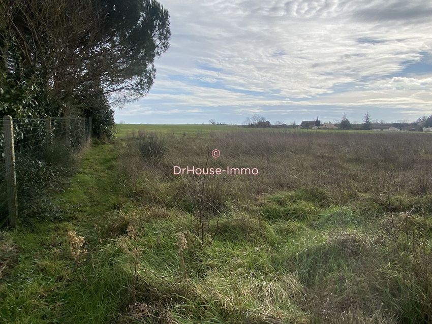 Image de terrain à Jaunay-Marigny
