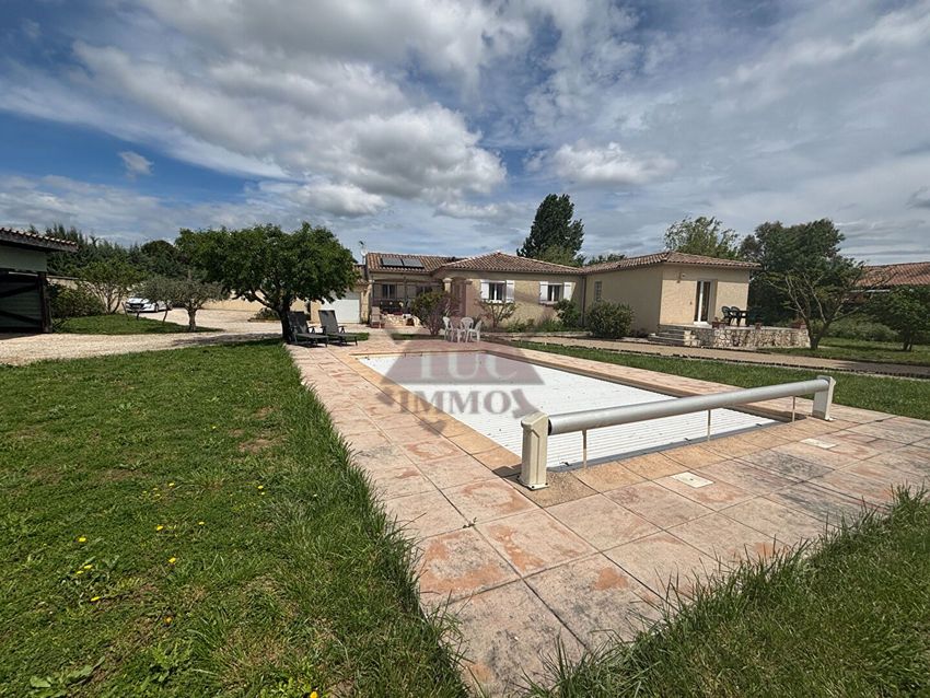Image Piscine à  maison individuelle de Saint-Jean-de-Maruéjols-et-Avéjan