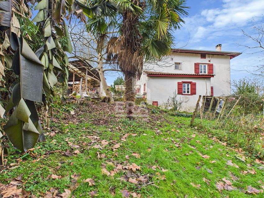 Image Façade à  maison individuelle de Mendionde