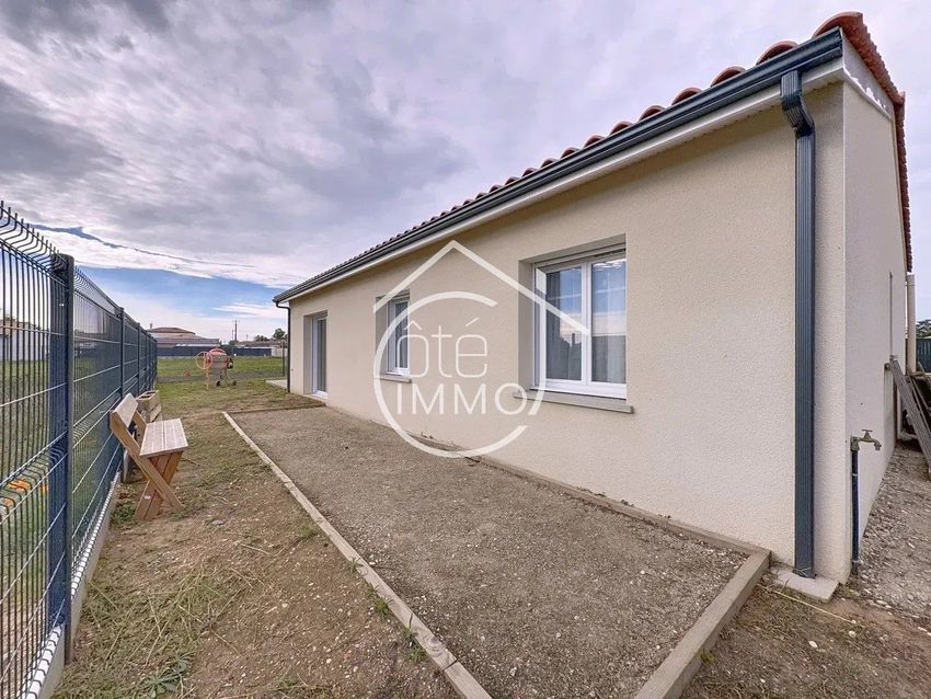 Image Façade à  maison individuelle de Les Billaux