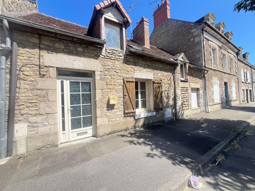 Image Façade à  maison mitoyenne de Alençon
