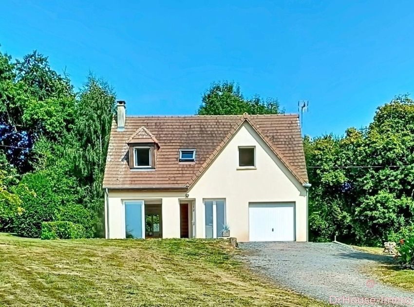 Image Façade à  villa de Saint-André-d'Hébertot