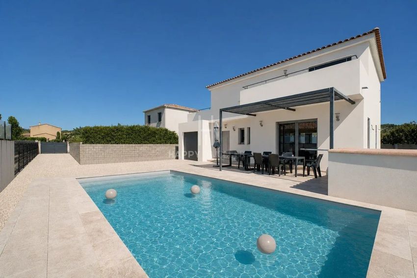 Image Piscine à  maison individuelle de Paradou