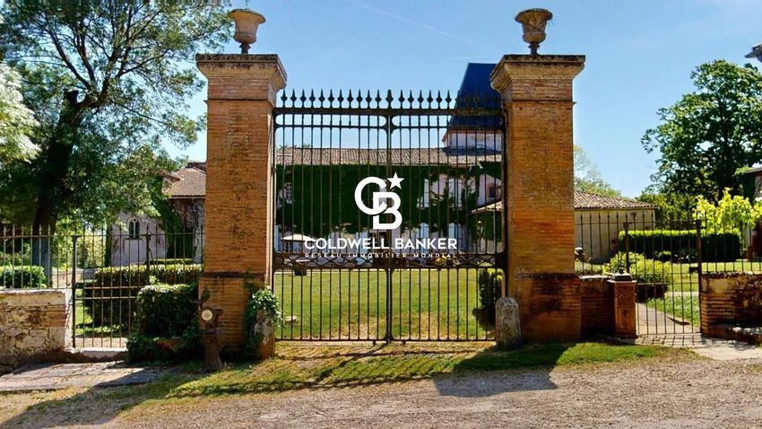 Image Vue à  château de Beaumont-de-Lomagne