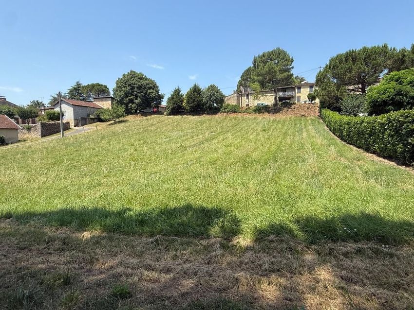 Image de terrain à Sainte-Croix-du-Mont