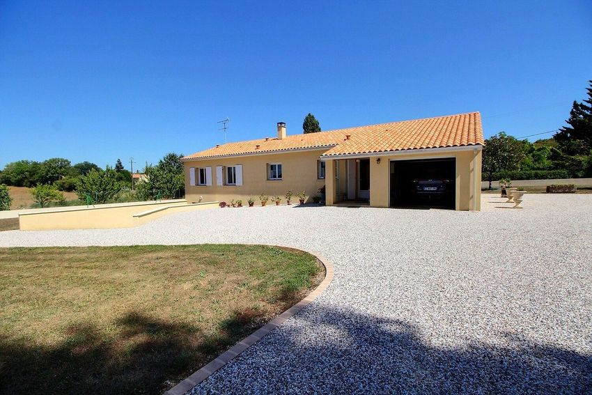 Image Façade à  maison individuelle de Écurat