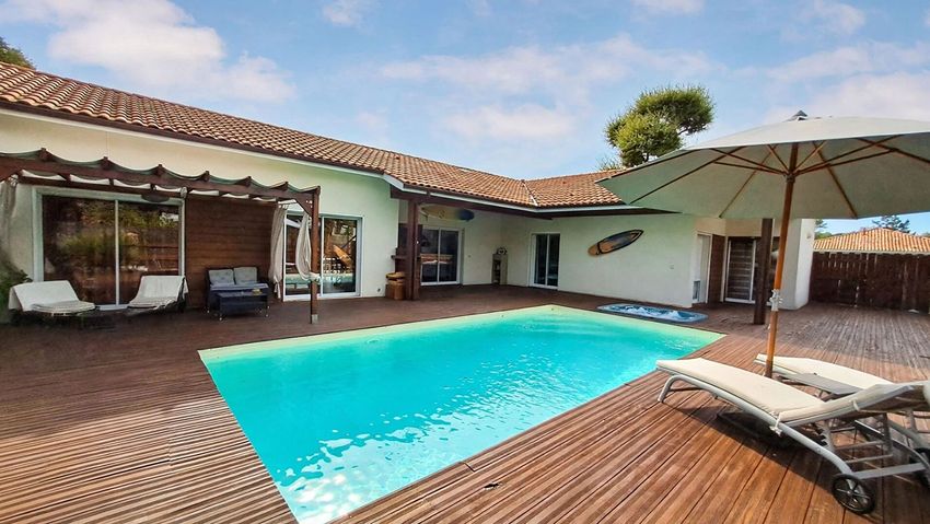 Image Piscine à  maison individuelle de Moliets-et-Maa