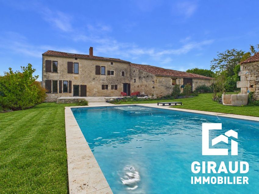 Image Piscine à  maison individuelle de Longèves