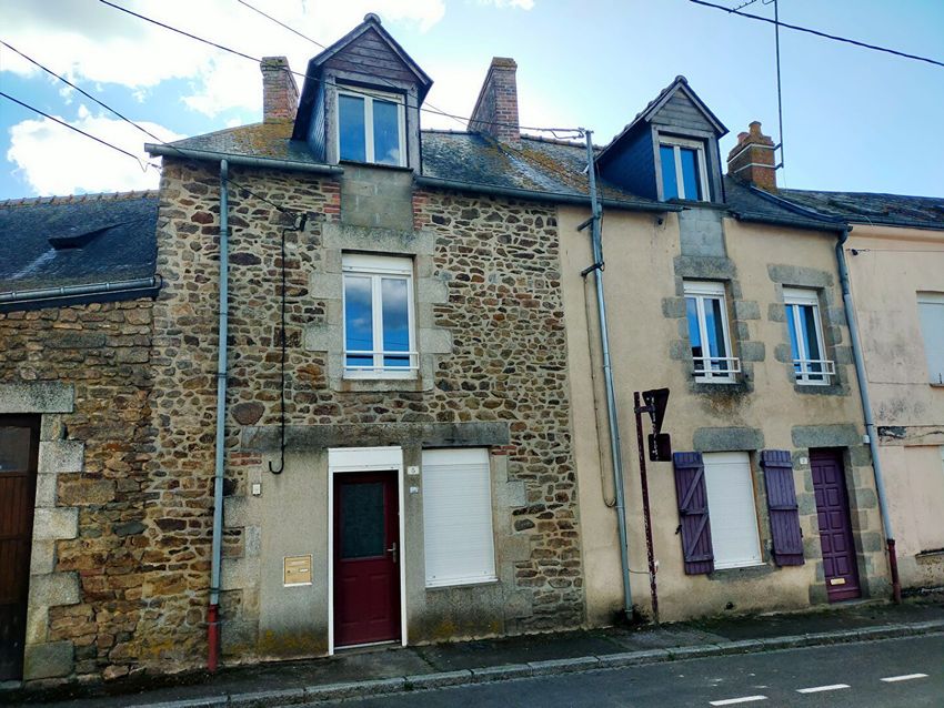 Image Façade à  maison individuelle de Courcité