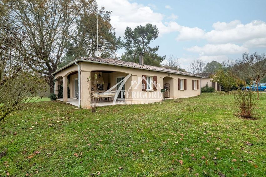 Image Façade à  maison individuelle de Eyraud-Crempse-Maurens
